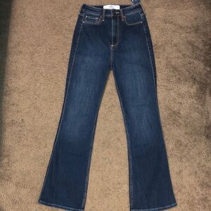 Hollister curvy highest rise boot jeans